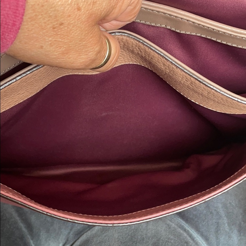 Coach - Picture 10 of 12